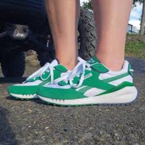 NEW REEBOK Suede Forte Racer Lifestyle Sneakers white/green for women 256 4S2